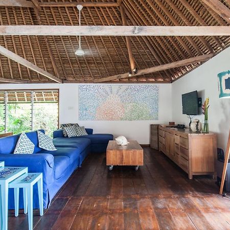 Villa Gmb Beach House Улувату Экстерьер фото